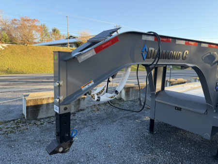 New 2026 Diamond C FMAX212 GOOSENECK TRAILER PACESETTER EDITION HYDRO DOVE & JACKS DISC BRAKES ALUMINUM OUTER RIMS