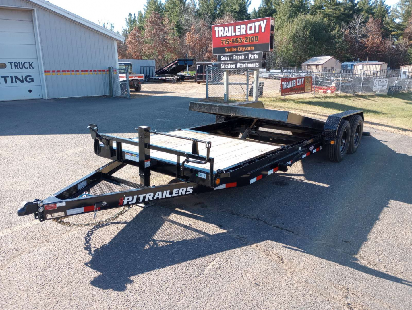 New 2026 PJ TRAILERS 83" x 22' T6 Tilt Trailer