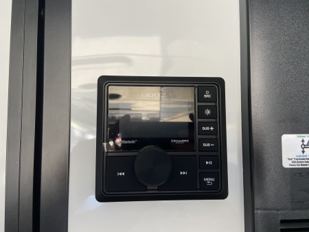 New United Racing Trailer PREM 28'