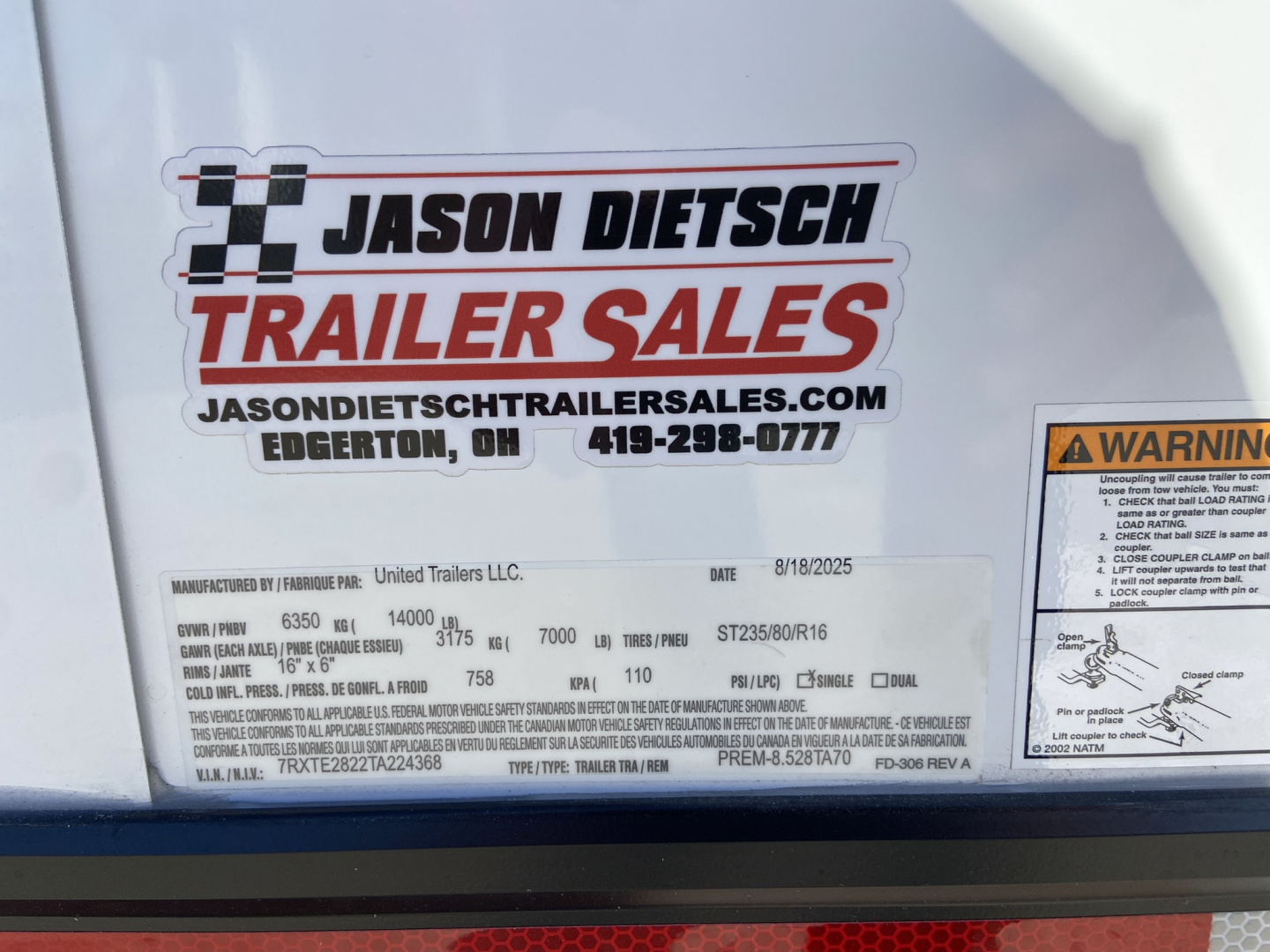 New United Racing Trailer PREM 28'