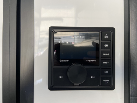 New United Racing Trailer PREM 28'