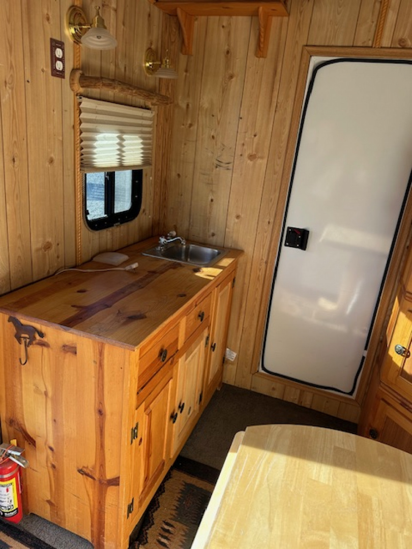 Used 2003 Trails West 4 Horse w 9' Homemade LQ