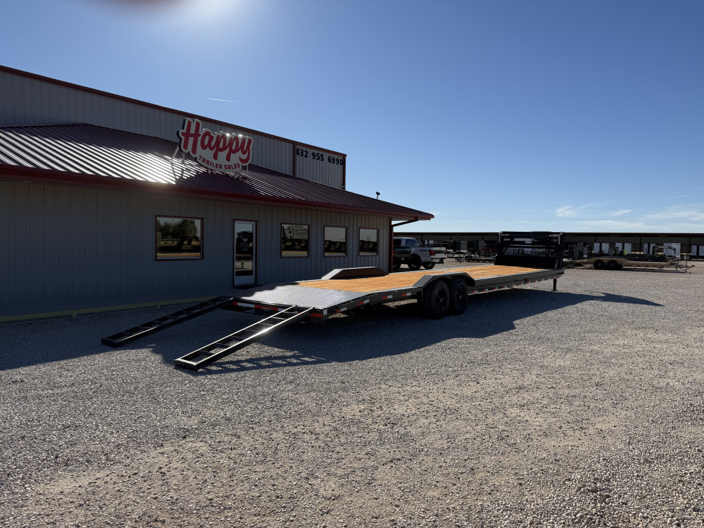 Used 2026 Lamar 102"x40' GN Equipment Trailer w/ Slide-in Ramps