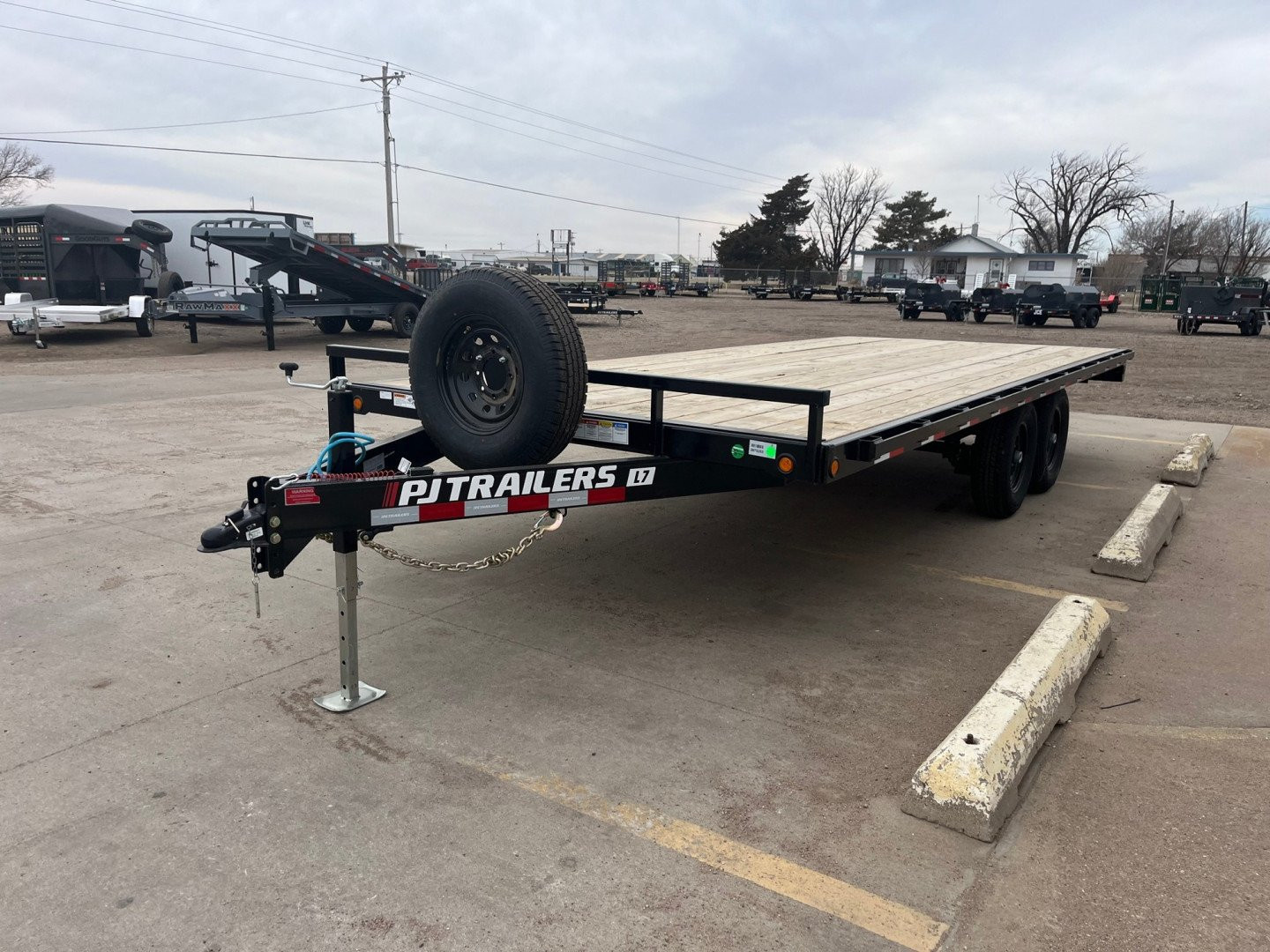 New 2026 PJ Trailers 20' X 102" L7202 Flatbed Trailer