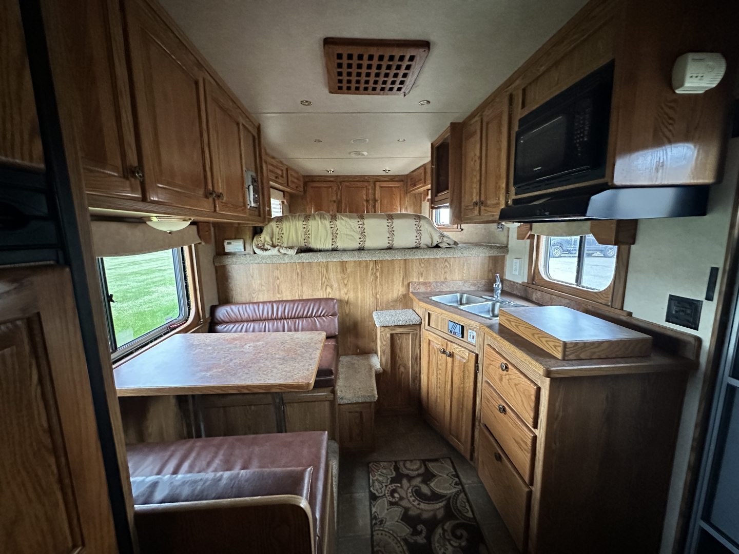 Used 2005 Exiss Trailers 4H 10' LQ Horse Trailer