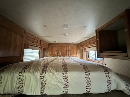 Used 2005 Exiss Trailers 4H 10' LQ Horse Trailer