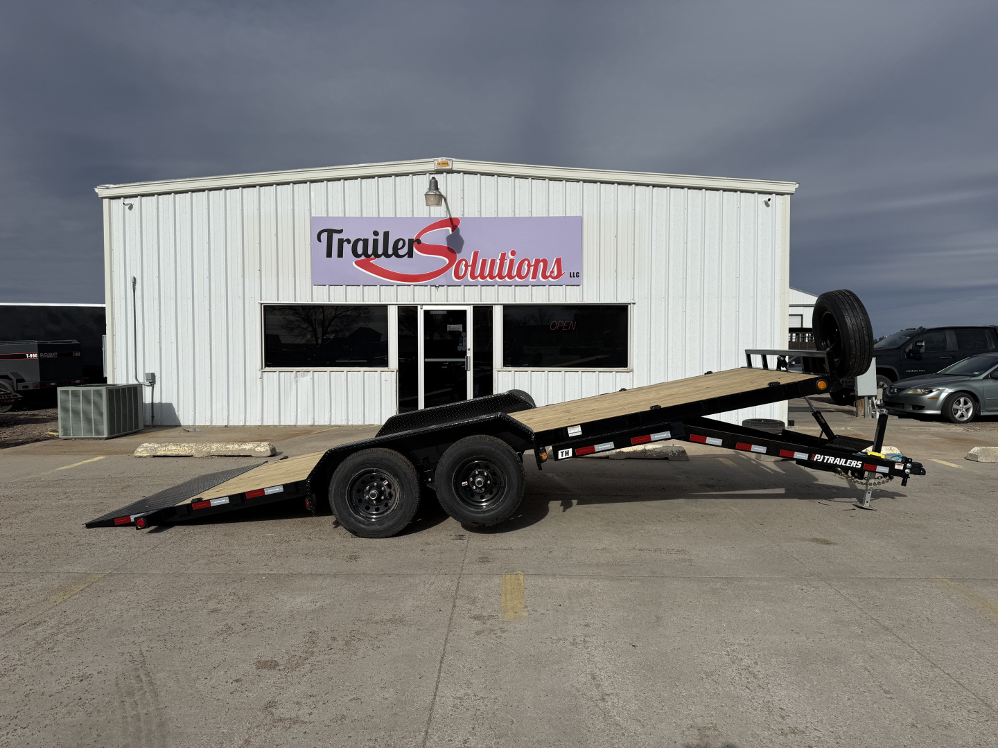 New 2026 PJ Trailers TH202 20' x 83" Tilt Trailer