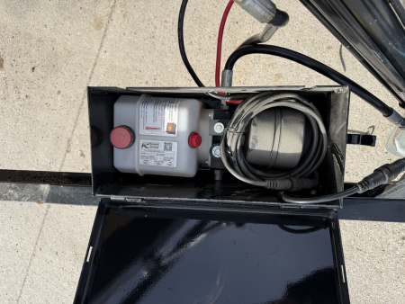 New 2026 PJ Trailers TH202 20' x 83" Tilt Trailer