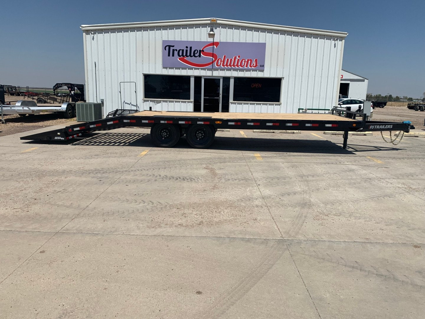 New 2026 PJ Trailers 24' X 102" F8242 Flatbed Trailer