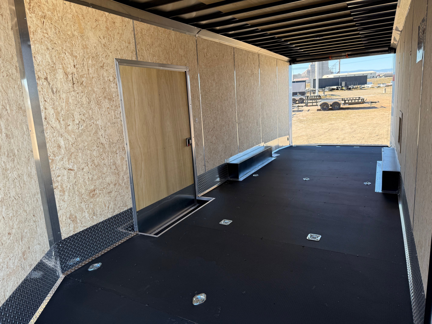 New 2026 Look Trailers LOOK ELEMENT 8.5X29 Snowmobile Trailer