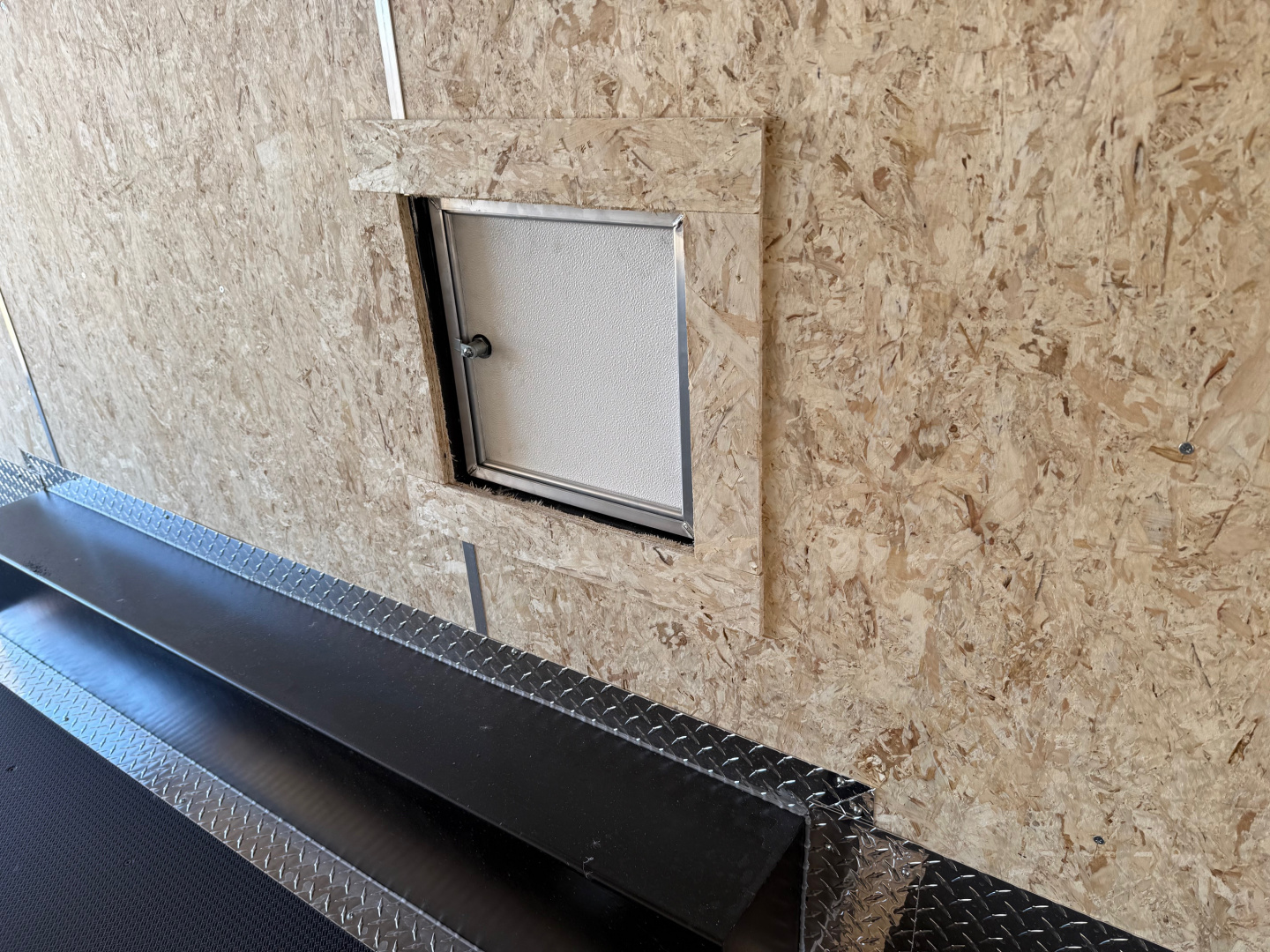 New 2026 Look Trailers LOOK ELEMENT 8.5X29 Snowmobile Trailer