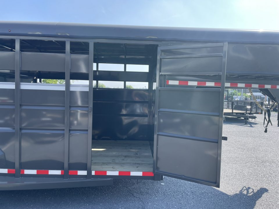 New 2027 Valley Trailers 6'8"X16'X6'6" Gooseneck Steel Stock Trailer