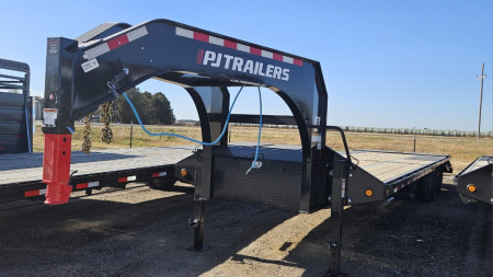New 2026 PJ Trailers 102" x 30' Low-Pro Flatdeck with Duals (LD) Flatbed Trailer