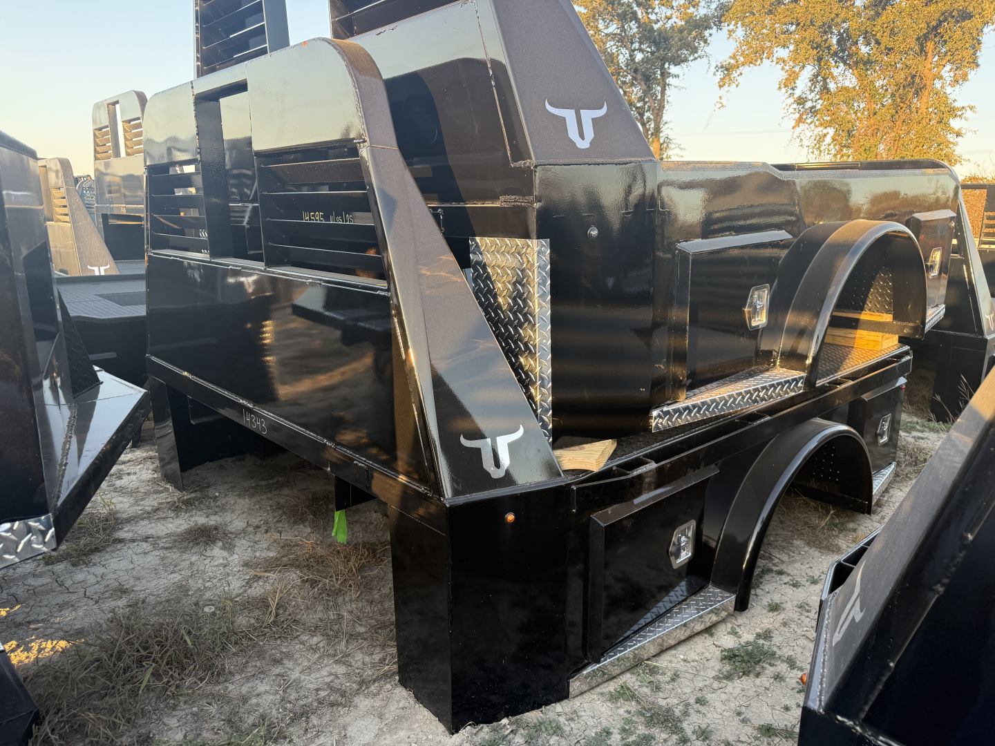 New 2025 Neckover SKIRTED DUALLY Truck Bed