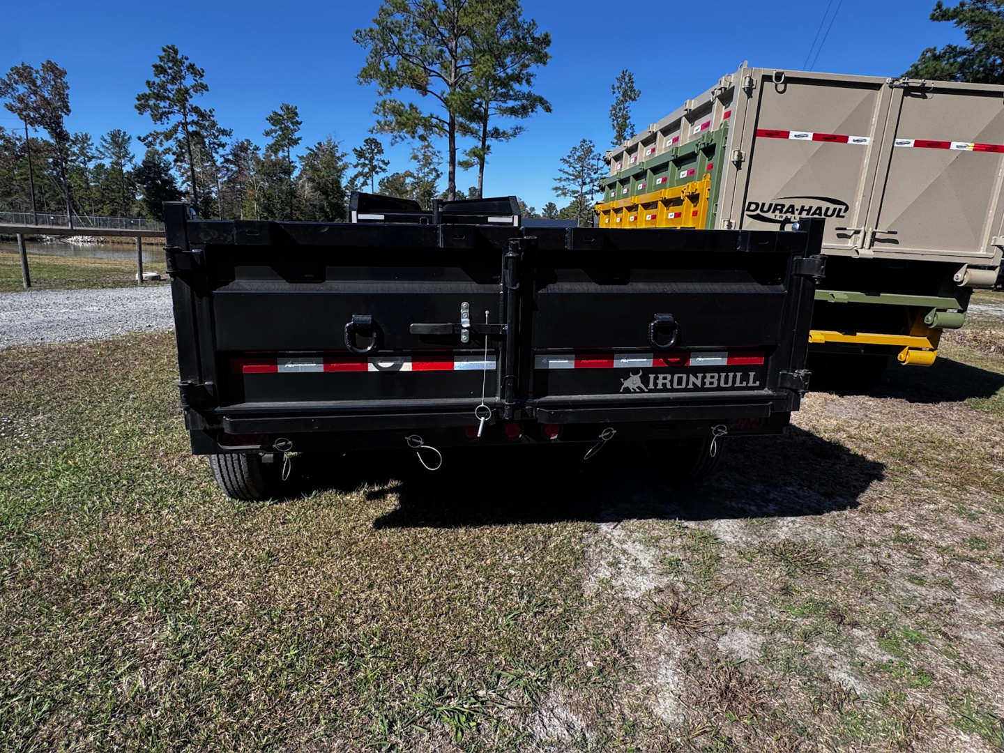 New 2026 Iron Bull 83X16 TRI-AXLE GOOSENECK 21K Dump Trailer