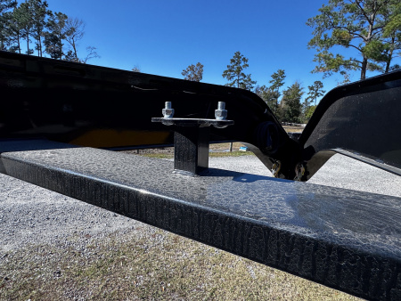 New 2026 Iron Bull 83X16 TRI-AXLE GOOSENECK 21K Dump Trailer