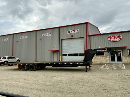Used 2023 Diamond C 102 x35' GN Flatbed- FMAX212