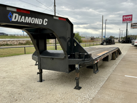 Used 2023 Diamond C 102"x35' GN Flatbed- FMAX212