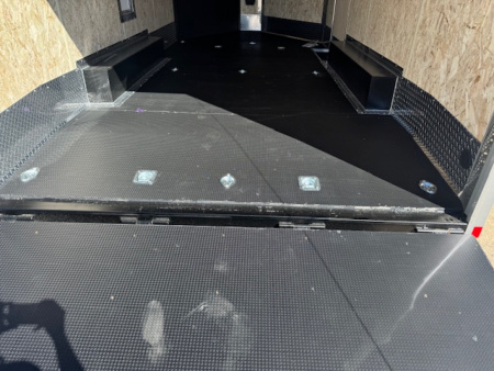 New 2026 Look Trailers Snowmobile Trailer ELEMENT - 8.5X21-- WITH RAMP IN V-NOSE