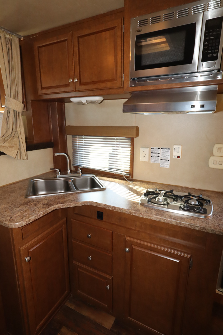 Used 2014 Bison Trailers 3 Place LQ Horse Trailer