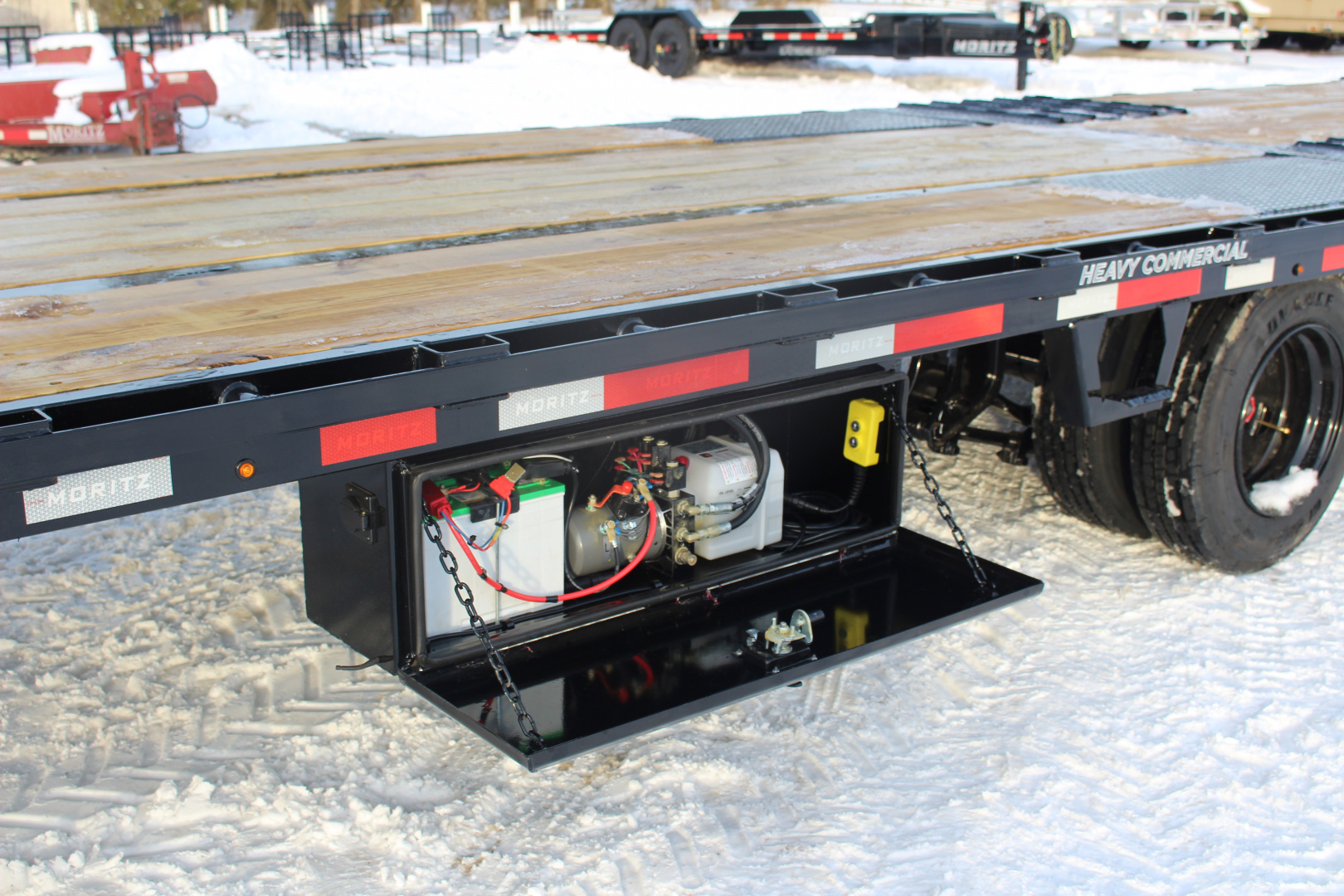 New 2026 Moritz FDGH Hydraulic Tail 32' GOOSENECK Deckover Flatbed Trailer- 25900# GVW