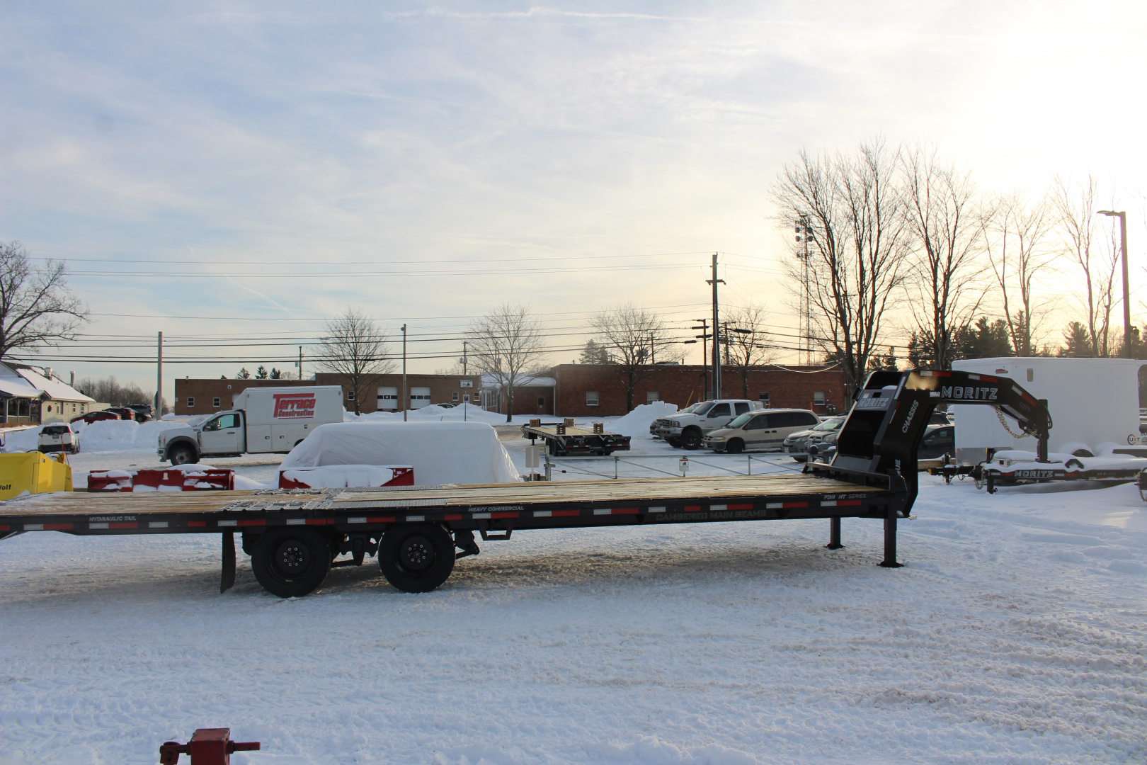 New 2026 Moritz FDGH Hydraulic Tail 32' GOOSENECK Deckover Flatbed Trailer- 25900# GVW