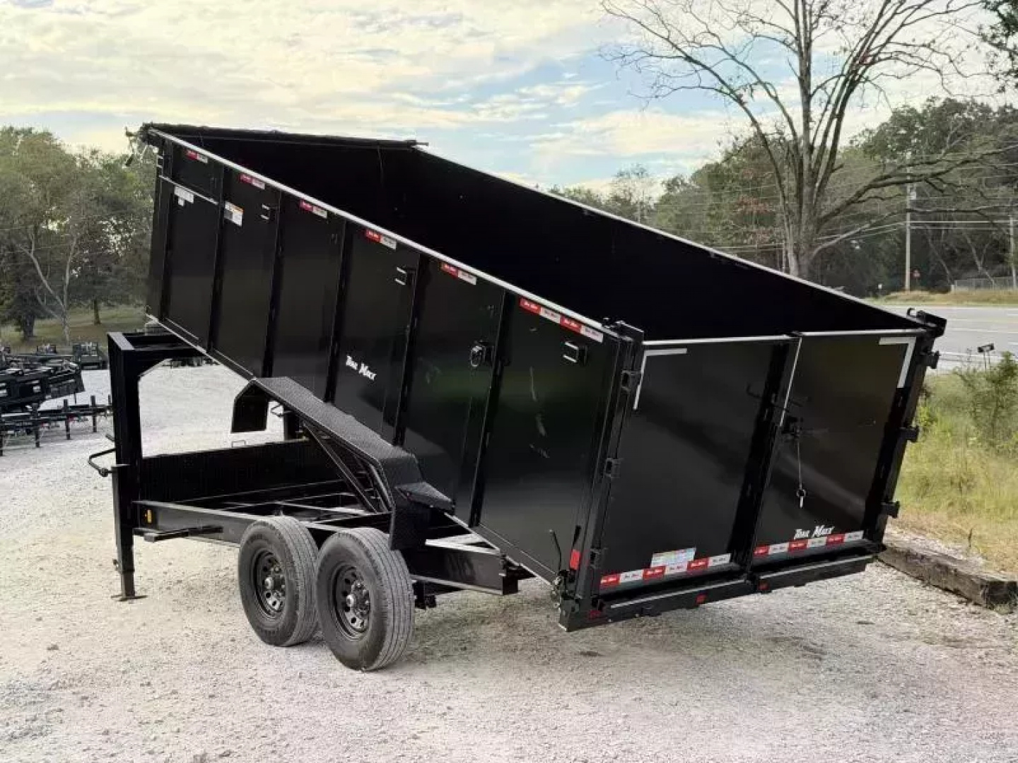 New 2026 TrailMaxx Trailers 83X16 HIGH SIDE 14K GVWR GOOSENECK Dump Trailer