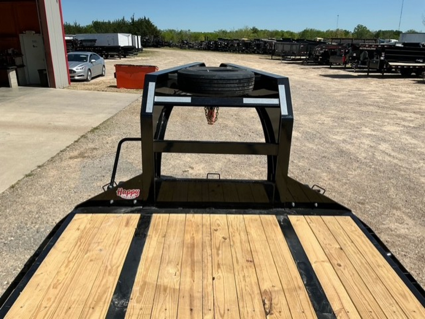 New 2026 PJ 102"x40' GN Low-Pro Flatbed w/ Duals - LD