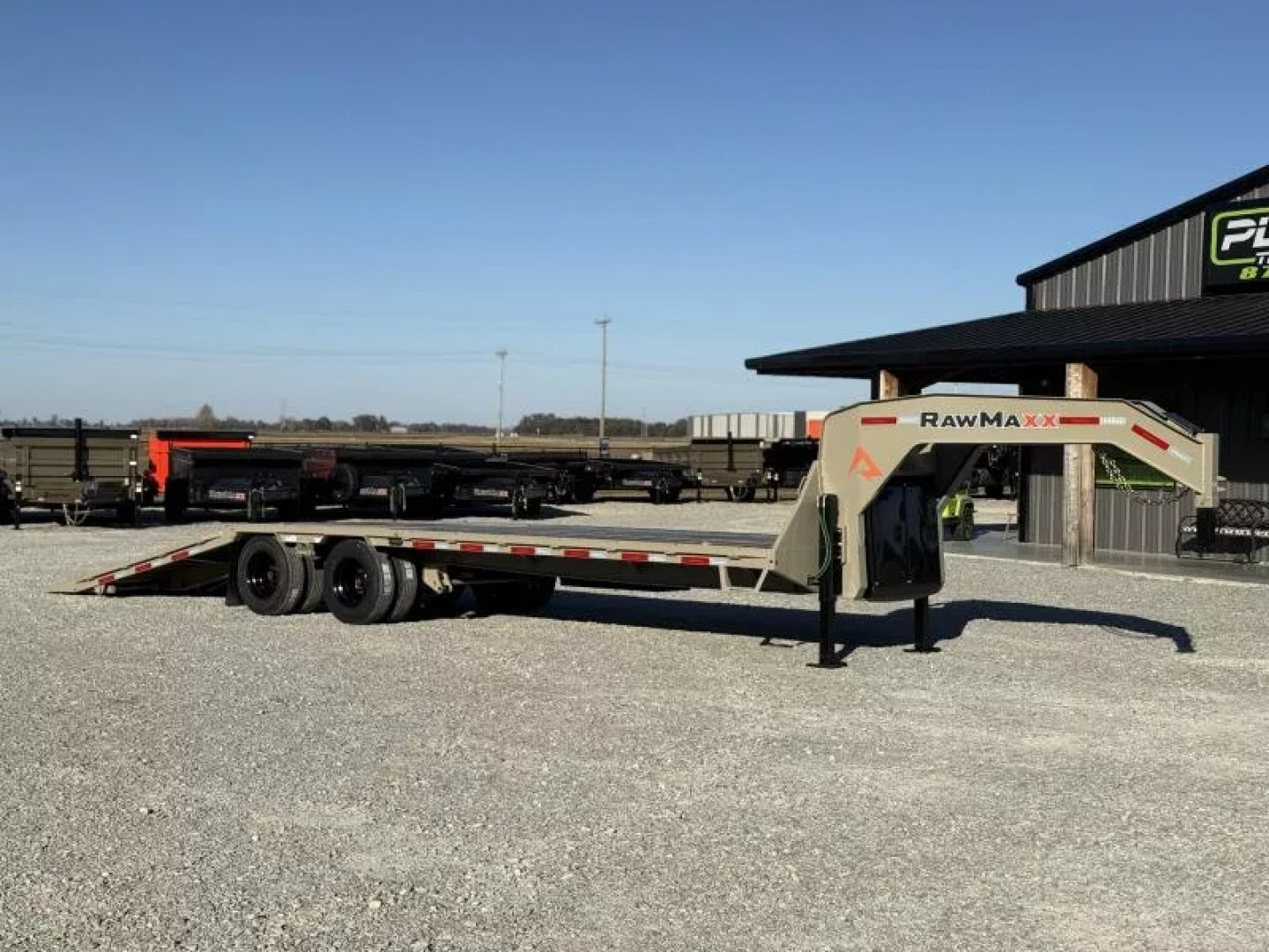 New 2026 RawMaxx HTX 102X32 GOOSENECK HYDRAULIC DISC BRAKE 11' HYDRAULIC DOVE/JACKS 30K GVWR