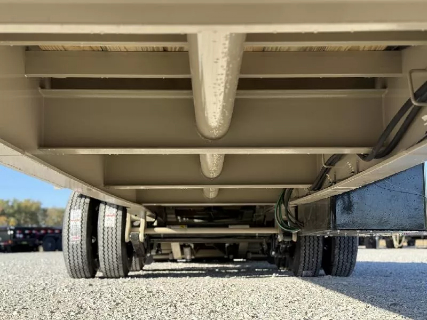 New 2026 RawMaxx HTX 102X32 GOOSENECK HYDRAULIC DISC BRAKE 11' HYDRAULIC DOVE/JACKS 30K GVWR