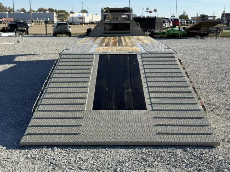 New 2026 RawMaxx HTX 102X32 GOOSENECK HYDRAULIC DISC BRAKE 11' HYDRAULIC DOVE/JACKS 30K GVWR