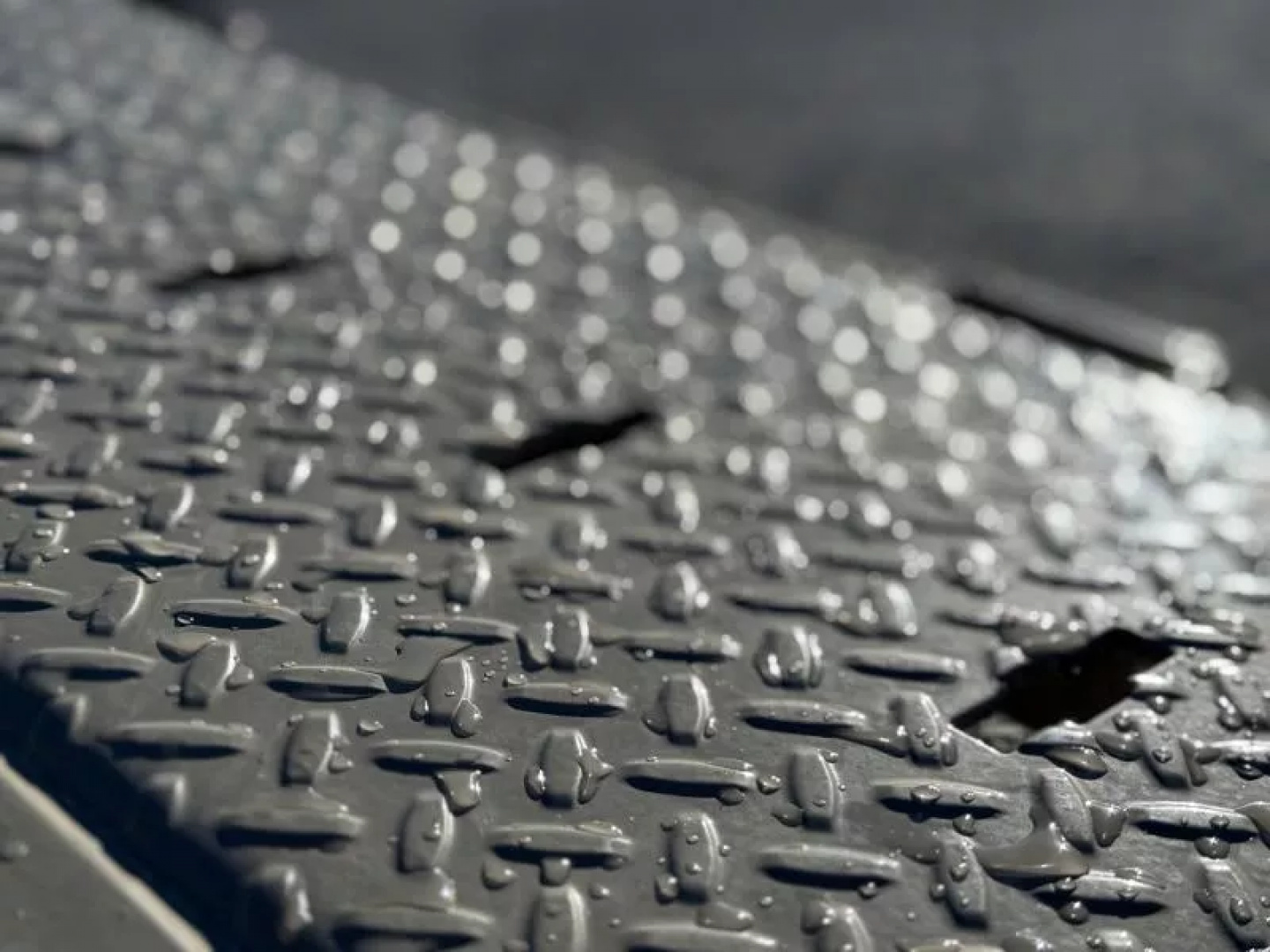 New 2026 RawMaxx G3X 102X26 BUMPER PULL GRAVITY TILT TRAILER RHINO LINED FENDERS 21K GVWR Tilt Trailer