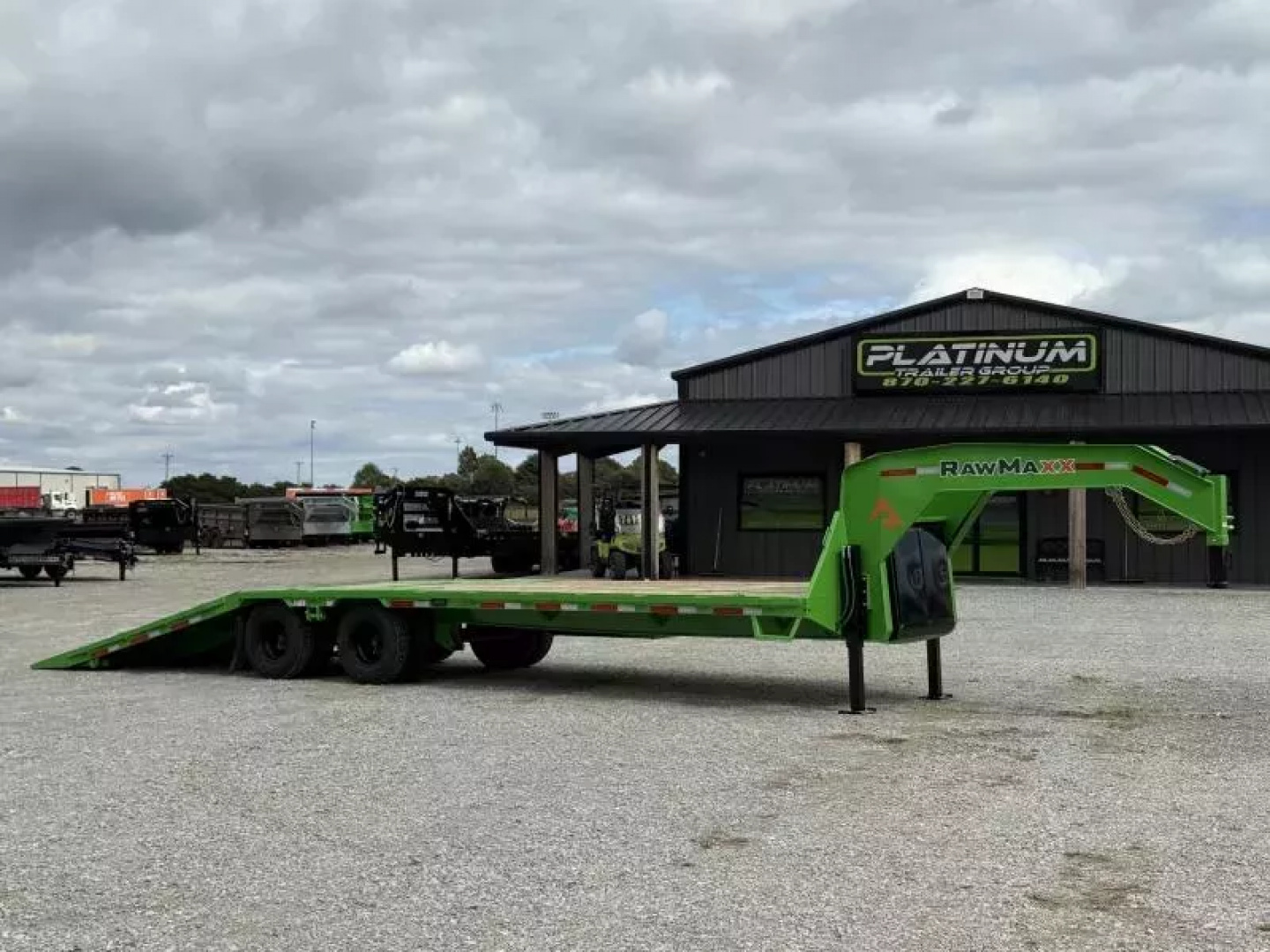 New 2026 RawMaxx HTX 102X32 GOOSENECK HYDRAULIC DISC BRAKE 11' HYDRAULIC DOVE/JACKS 24K GVWR