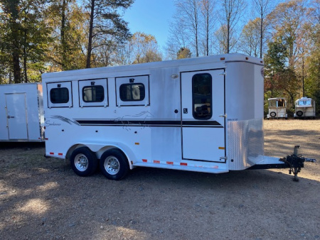 Used 2004 Sundowner 3H Bumper Pull Horse Trailer