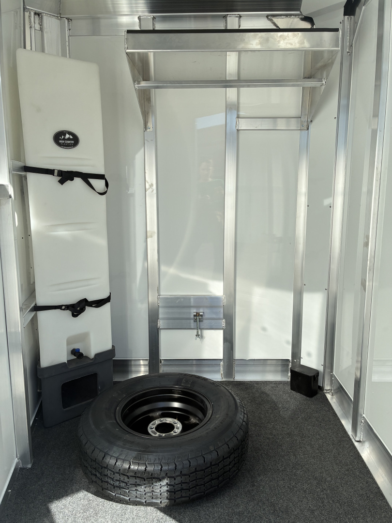 New 2026 4-Star 2 Horse Slant Load Horse Trailer