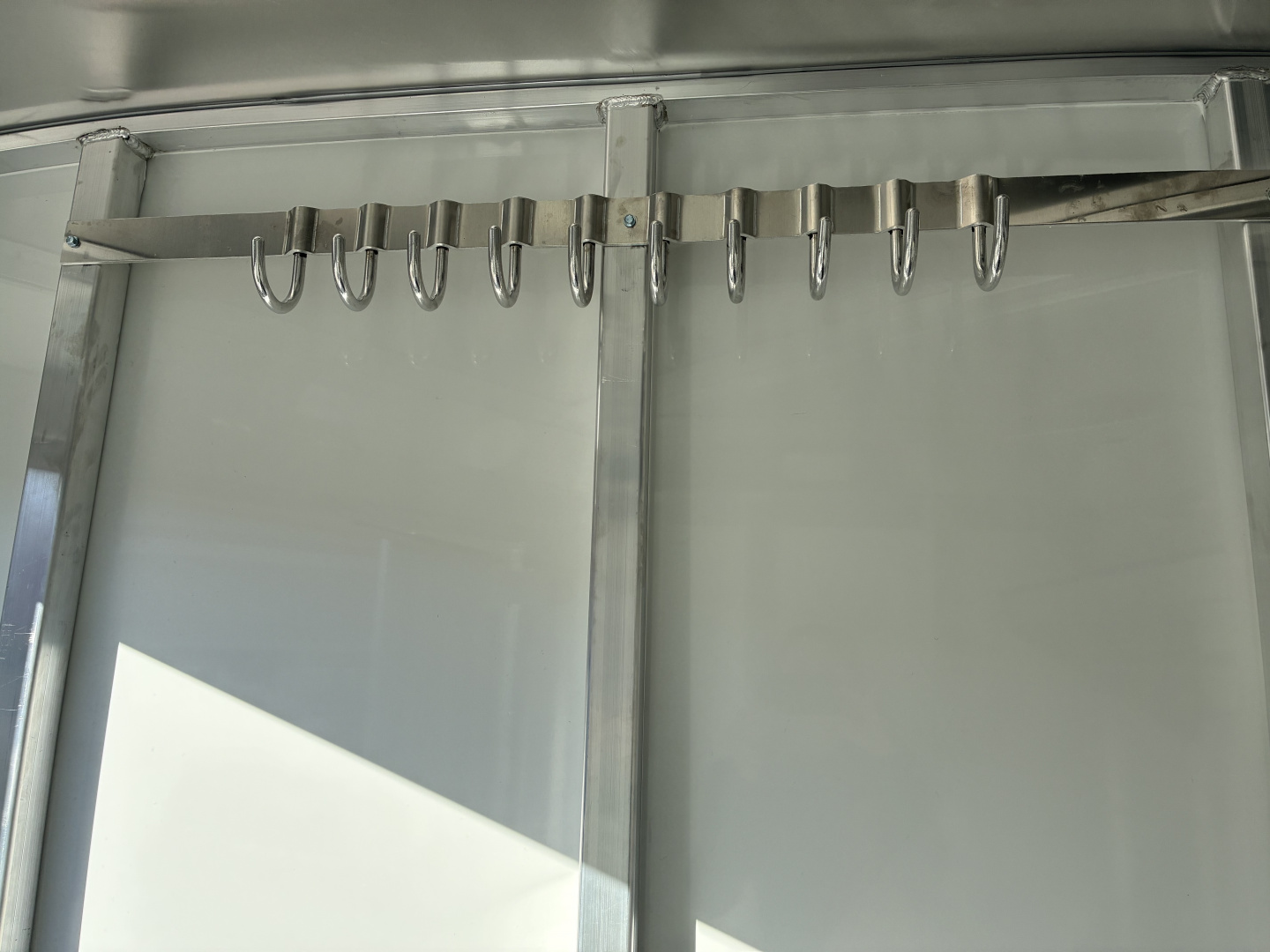 New 2026 4-Star 2 Horse Slant Load Horse Trailer