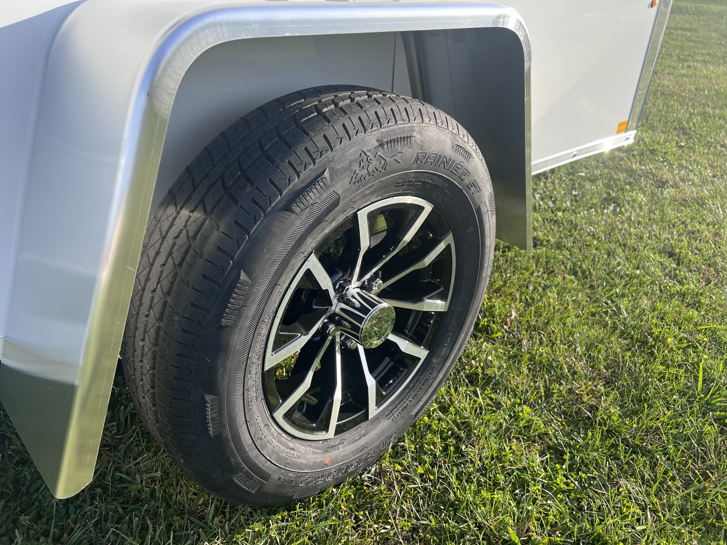 New 2026 Look Trailers 5X8 3K BARN DOOR Cargo / Enclosed Trailer