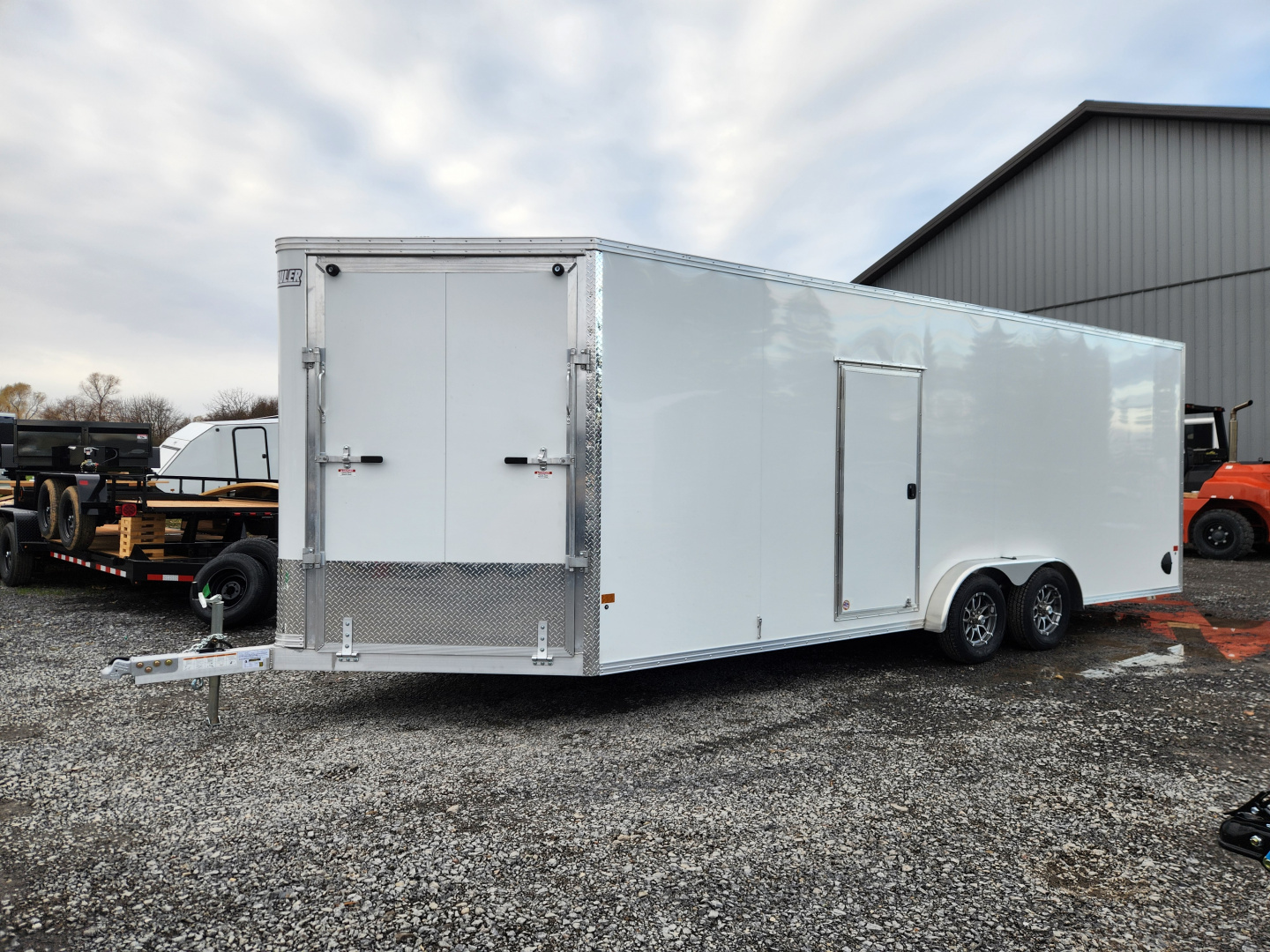 New 2026 ALCOM Ez Hauler 7.5X22IF Snowmobile Trailer