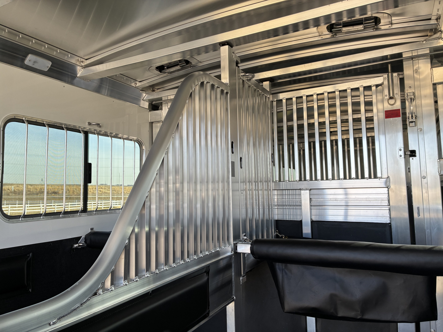 New 2027 4-Star 4-5 Horse Head to Head Horse Trailer