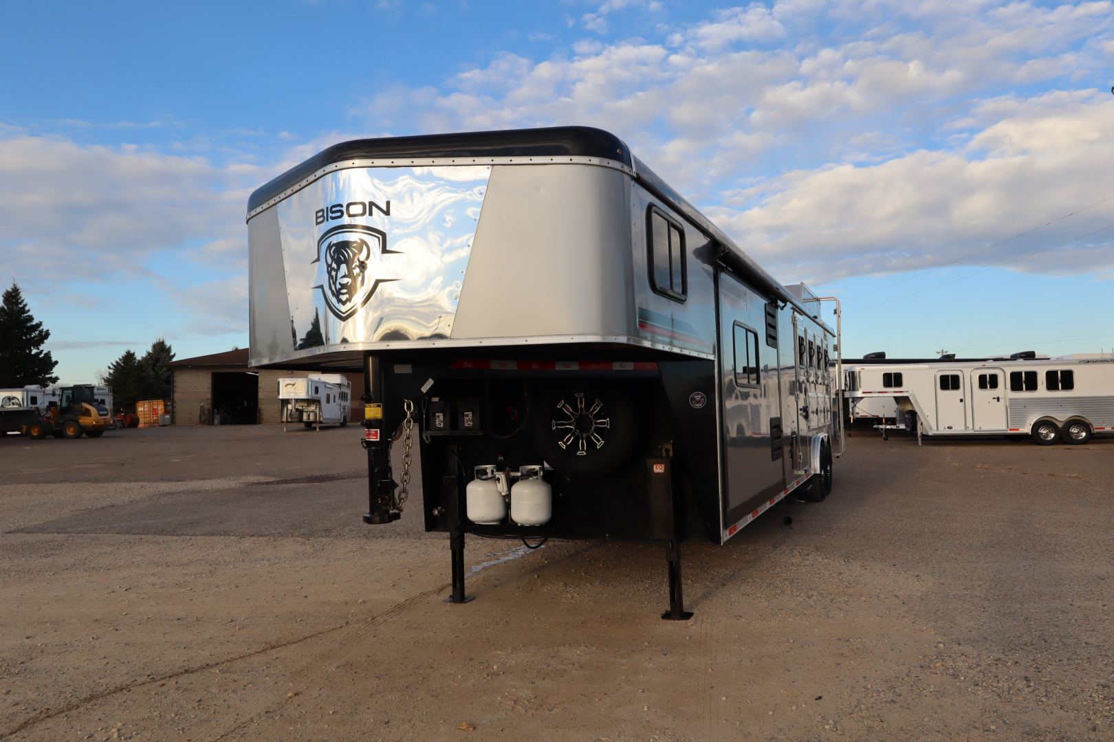 Used 2022 Bison 4 Horse LQ Slide-out Horse Trailer