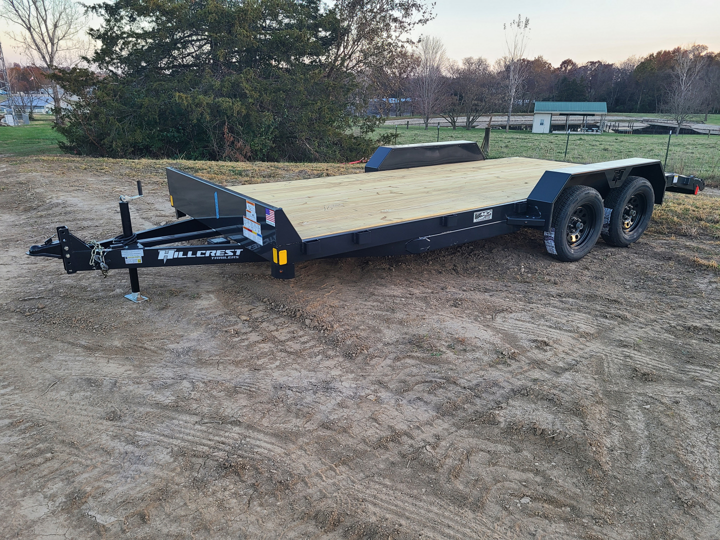 New Hillcrest 16+2 CAR HAULER, 7k