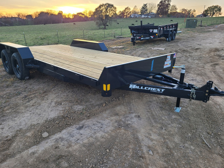New Hillcrest 16+2 CAR HAULER, 7k