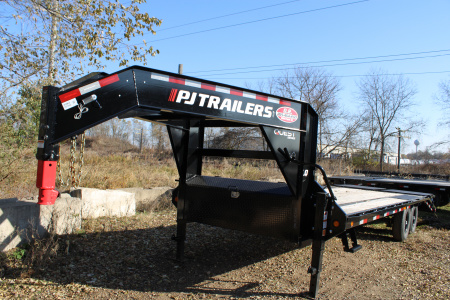 New 2026 PJ Trailers 25 15K GVWR MR GN Equipment Trailer