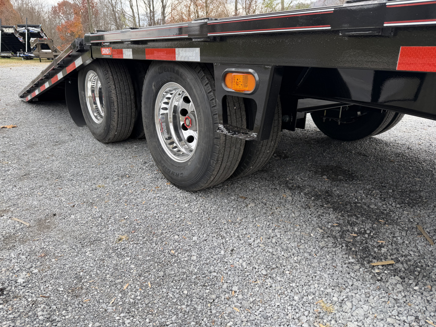 New 2026 Diamond C FMAX212 GOOSENECK TRAILER HYDRO DOVE & JACKS ALUMINUM OUTER RIMS WIRELESS REMOTE & SOLAR CHARGER