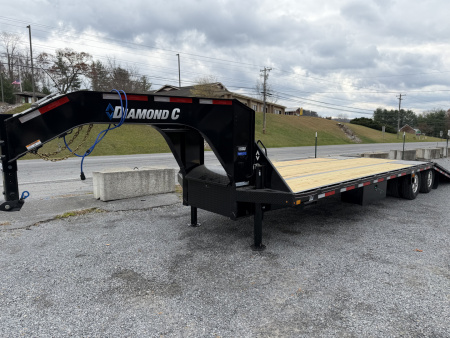 New 2026 Diamond C FMAX212 GOOSENECK TRAILER HYDRO DOVE & JACKS ALUMINUM OUTER RIMS WIRELESS REMOTE & SOLAR CHARGER