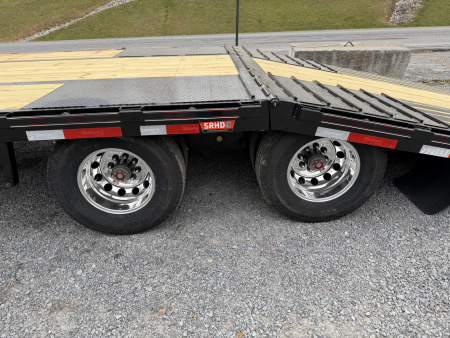 New 2026 Diamond C FMAX212 GOOSENECK TRAILER HYDRO DOVE & JACKS ALUMINUM OUTER RIMS WIRELESS REMOTE & SOLAR CHARGER