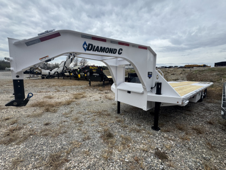 New 2026 Diamond C FMAX212 Flatbed Trailer, HYD DOVETAIL , HYDRAULIC JACKS, ALUMINUM OUTER WHEELS