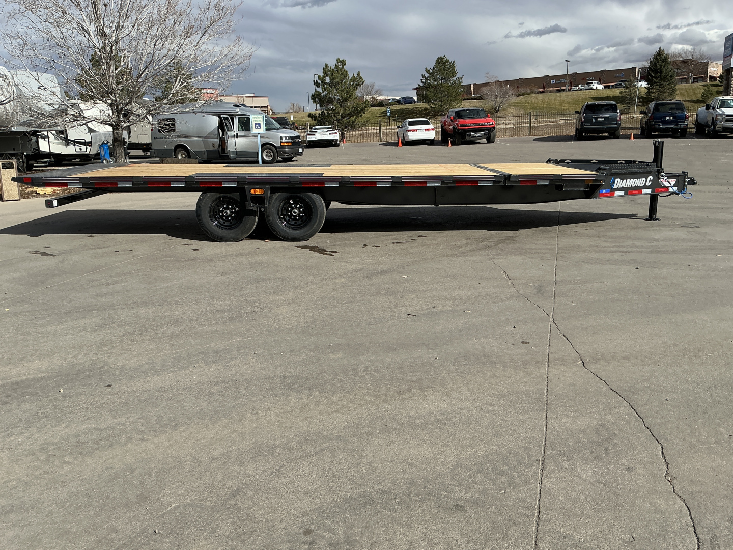 New 2026 Diamond C DET207 24X102 Flatbed Trailer