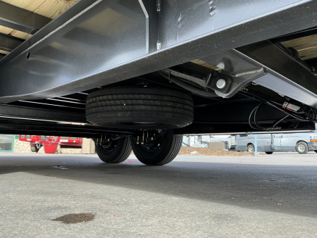 New 2026 Diamond C DET207 24X102 Flatbed Trailer