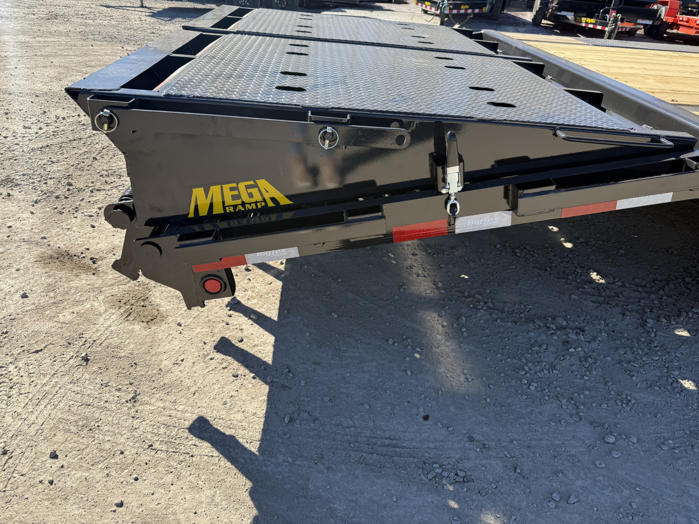 New 2026 Big Tex Trailers 14GN 20+5 MEGA Equipment Trailer